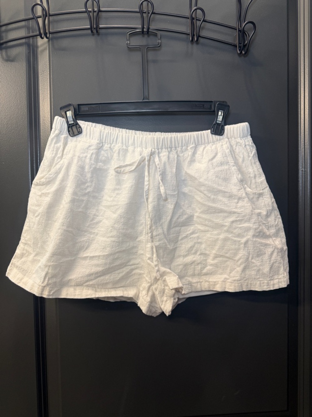 White Linen Shorts Size L
